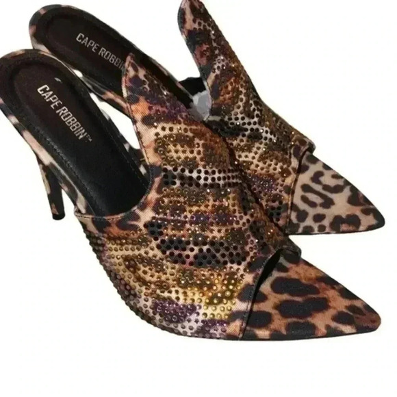 Cape Robbin Leopard
Stiletto Crystalized Mule - Picture 3 of 5